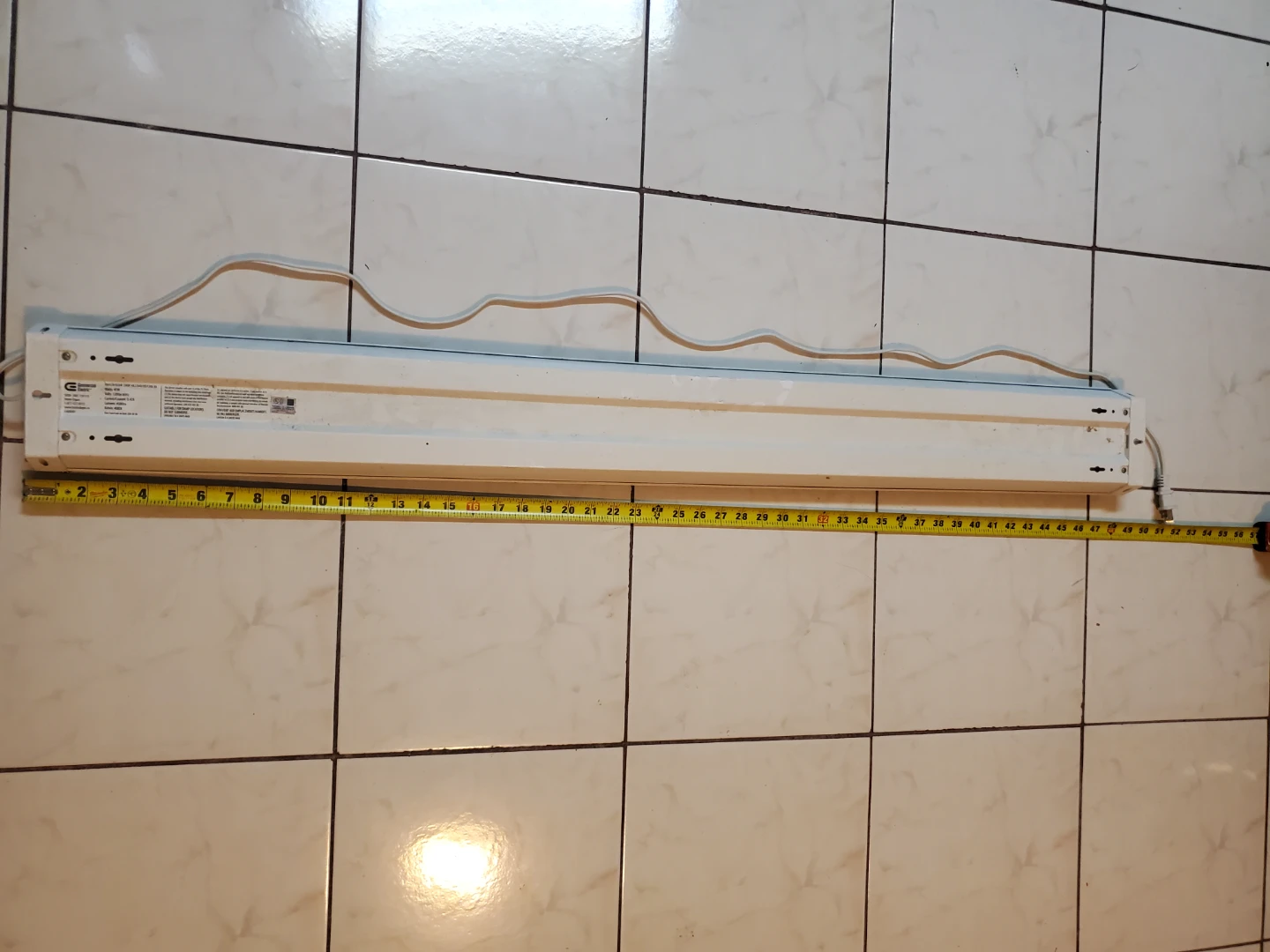 Commercial Electric 4ft LED Shop Light - photo 4