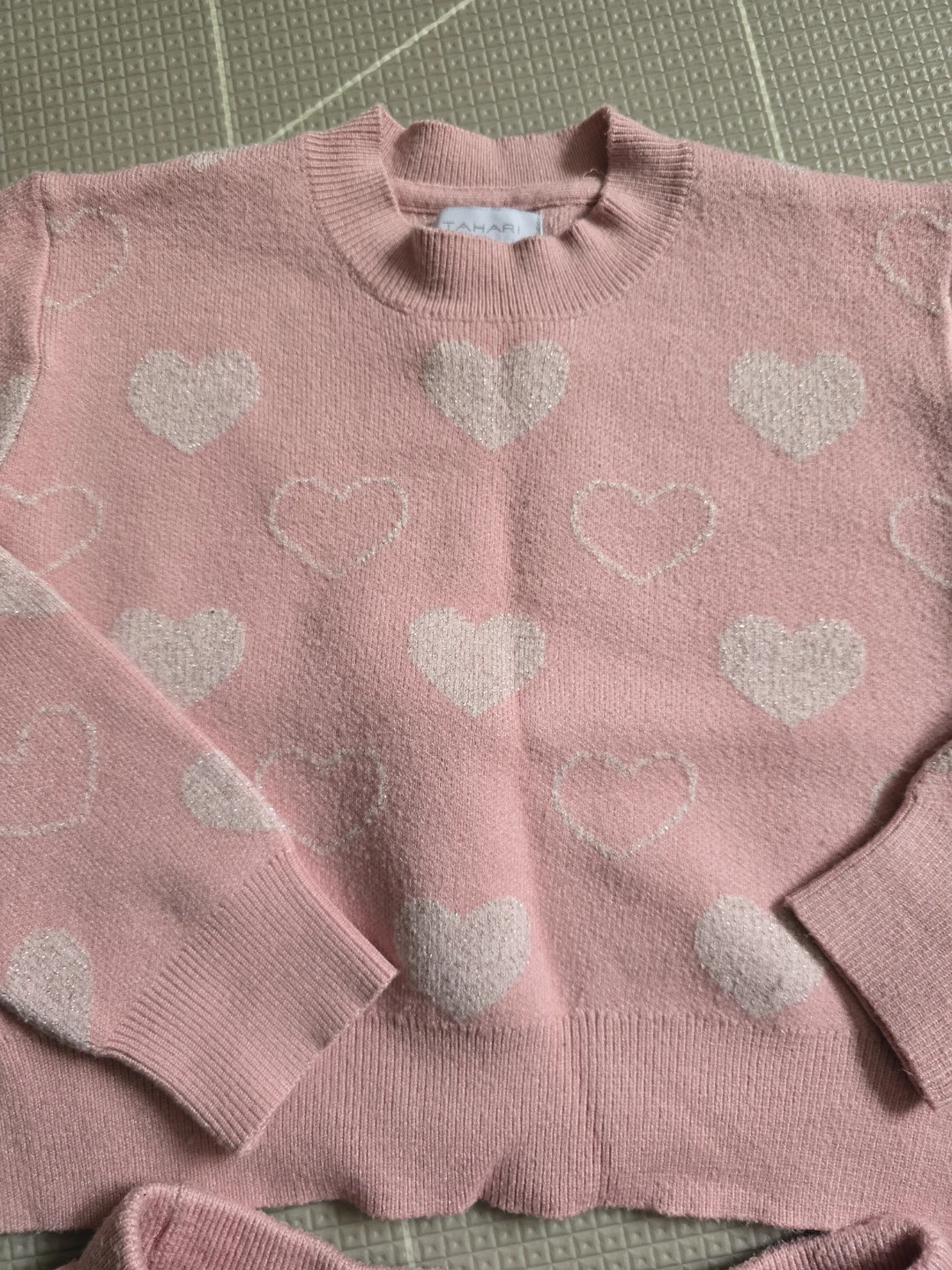 Pink Knit Heart Sweater and Pleated Skirt Set - Size 4T - photo 3