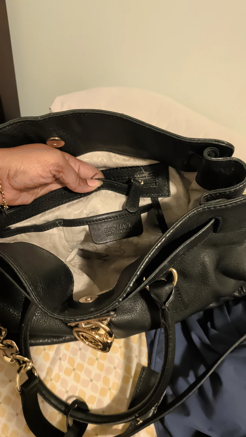 Michael Kors Black Leather Handbag - photo 2