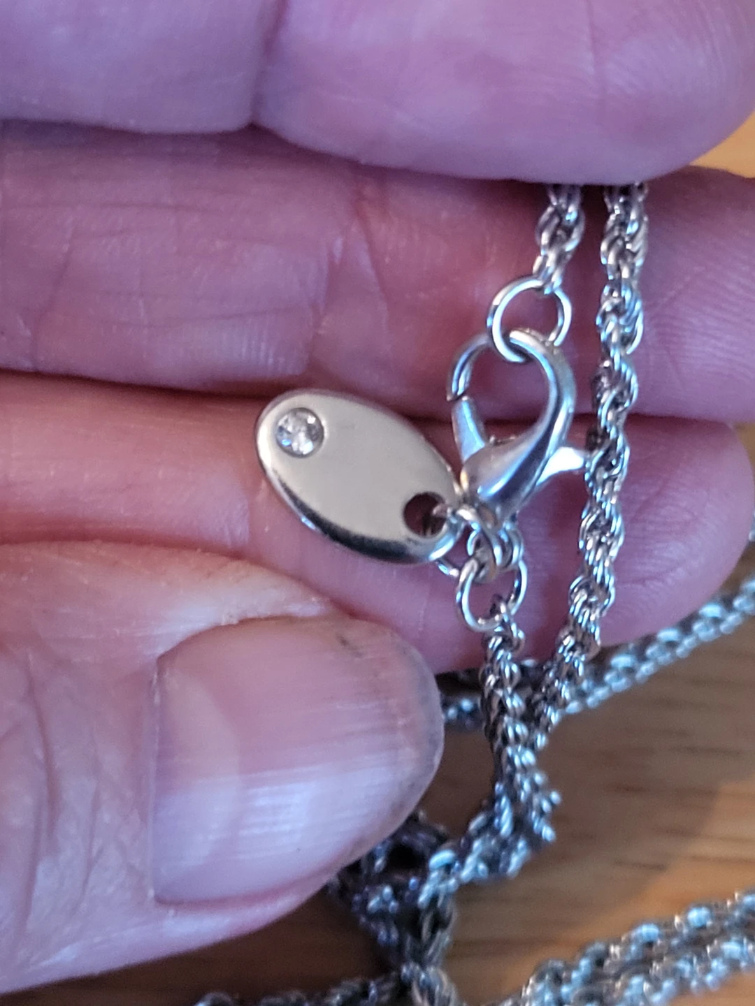Silver-Tone Teardrop Pendant Necklace - photo 4