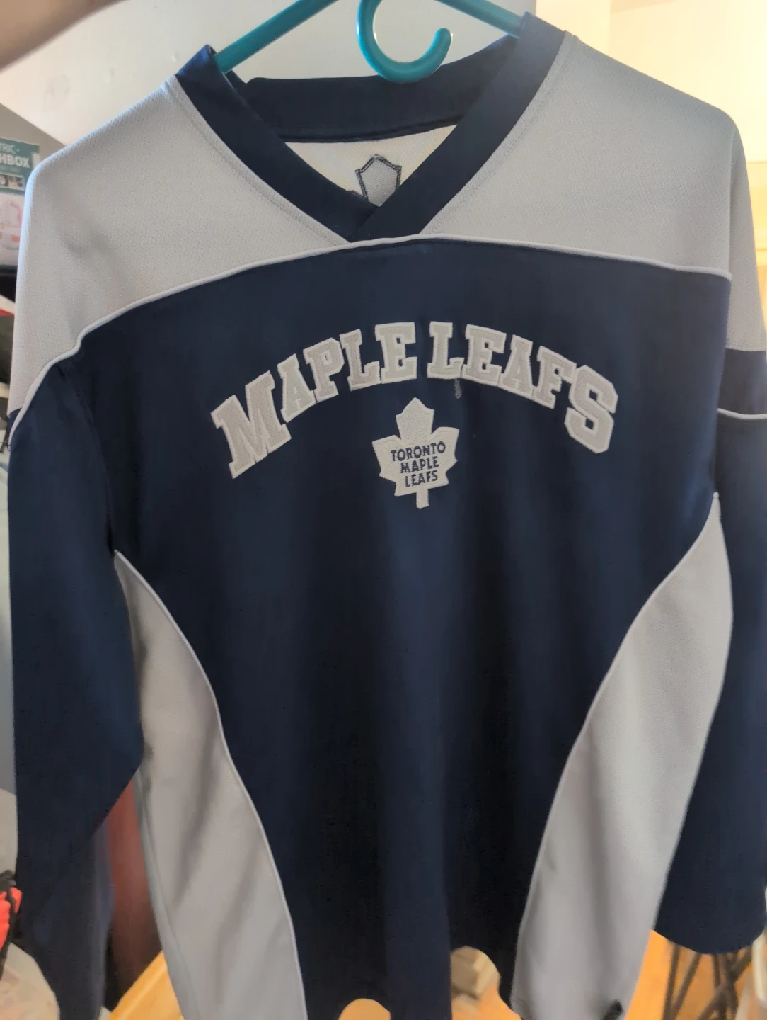 Toronto Maple Leafs hockey jersey