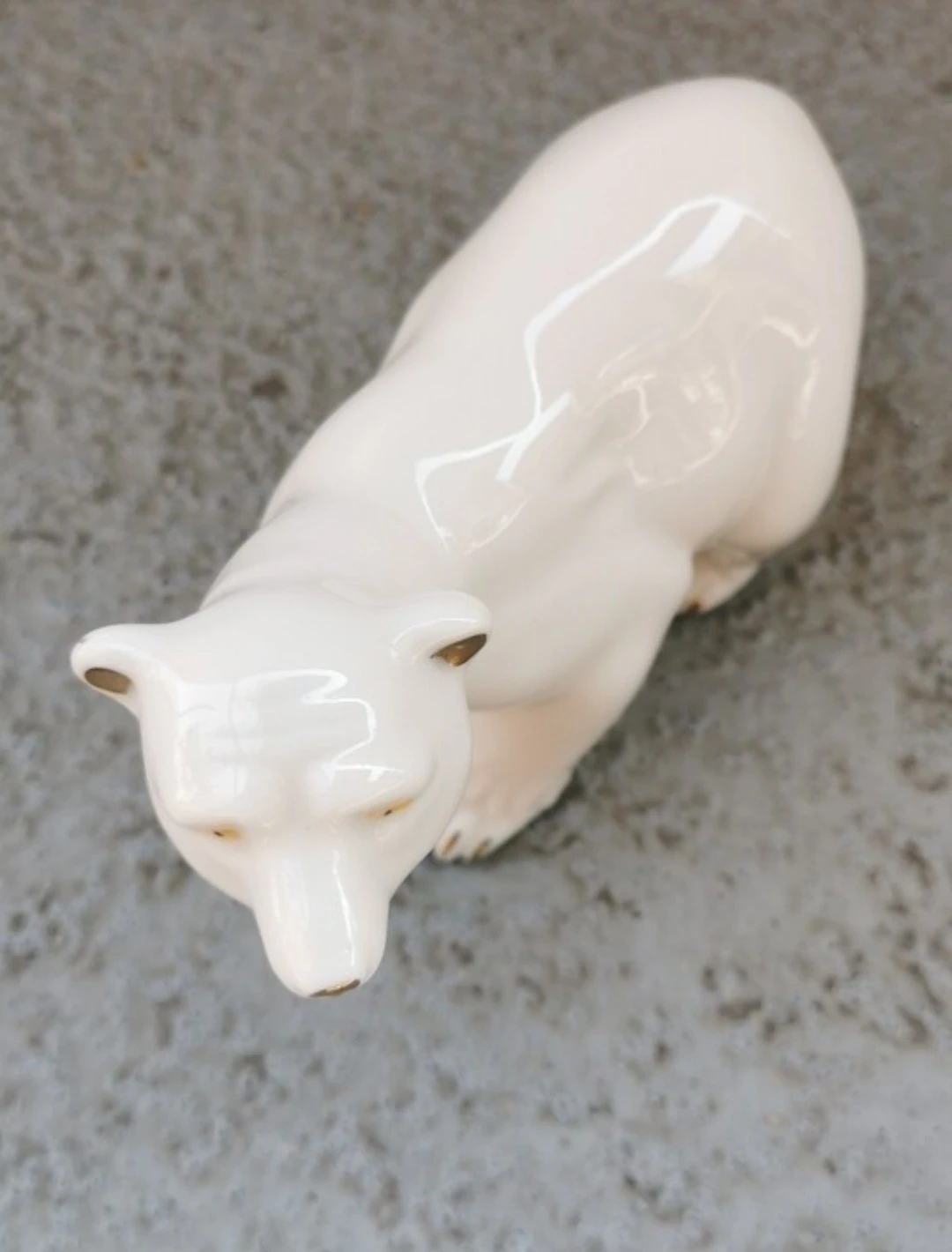 Vintage Hand Painted Porcelain Polar Bear Figurine Gold Accents - photo 4