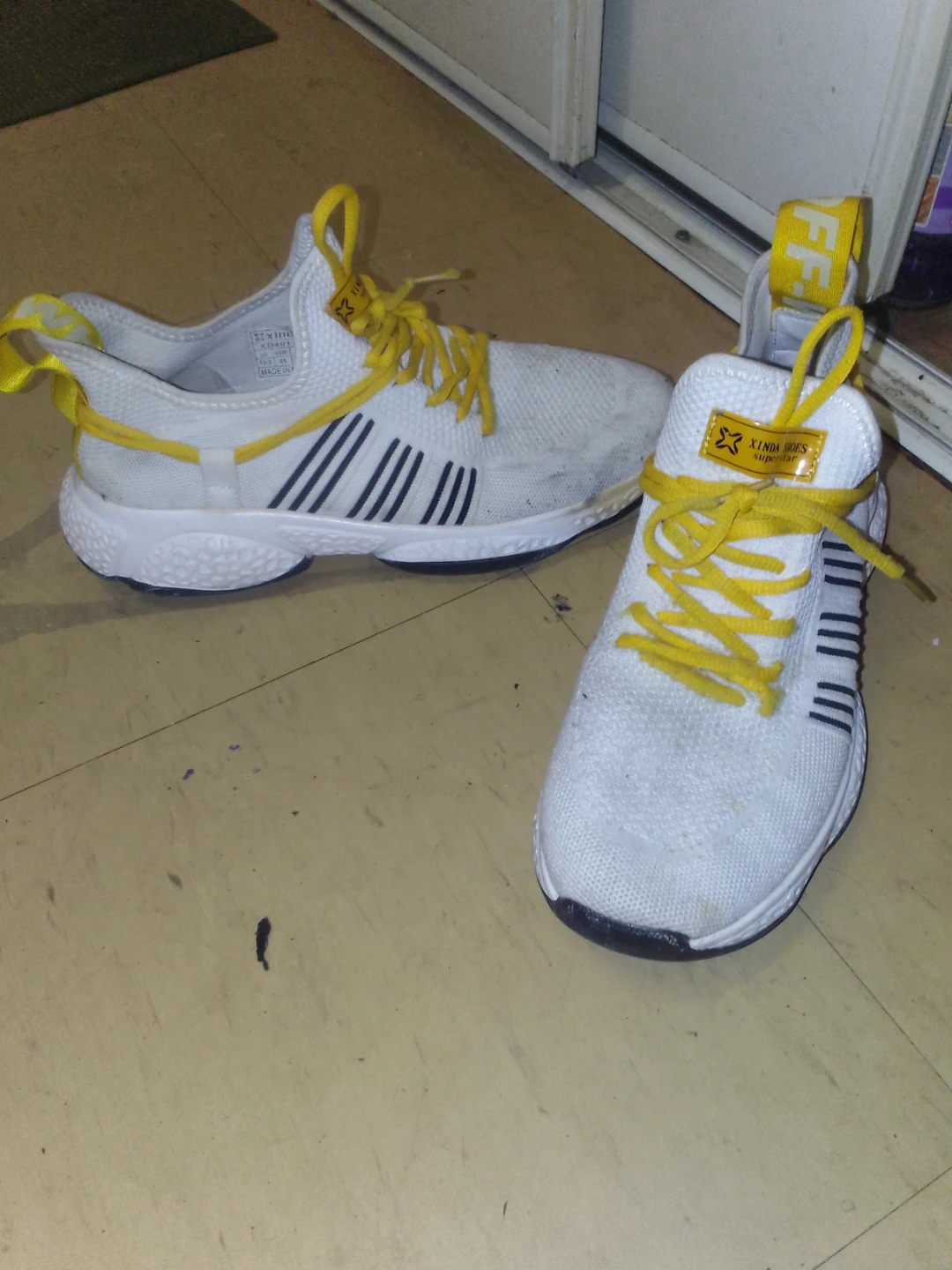 Xinda Superstar Sneakers