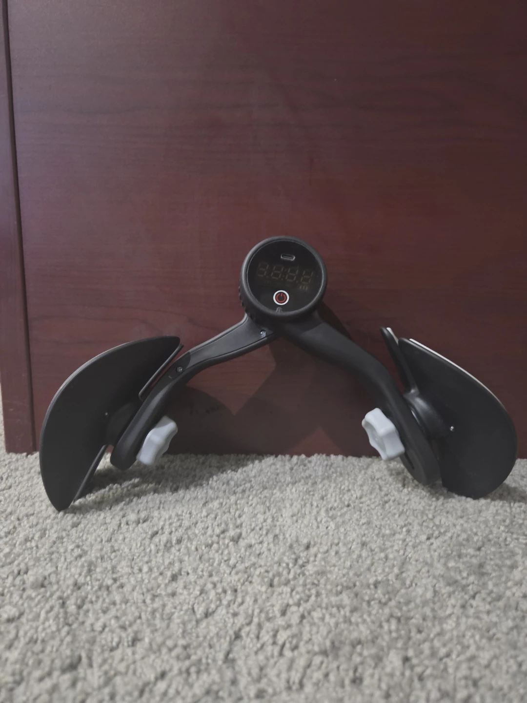 Leg exerciser