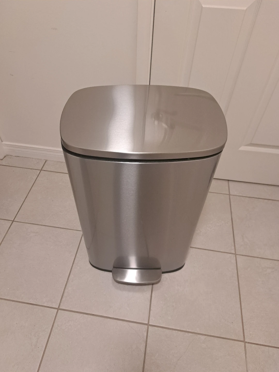 Stainless Steel Pedal Trash Bin