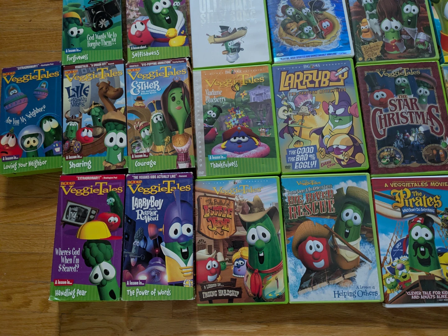 Large Collection of Veggie Tales DVDs and VHS - photo 3