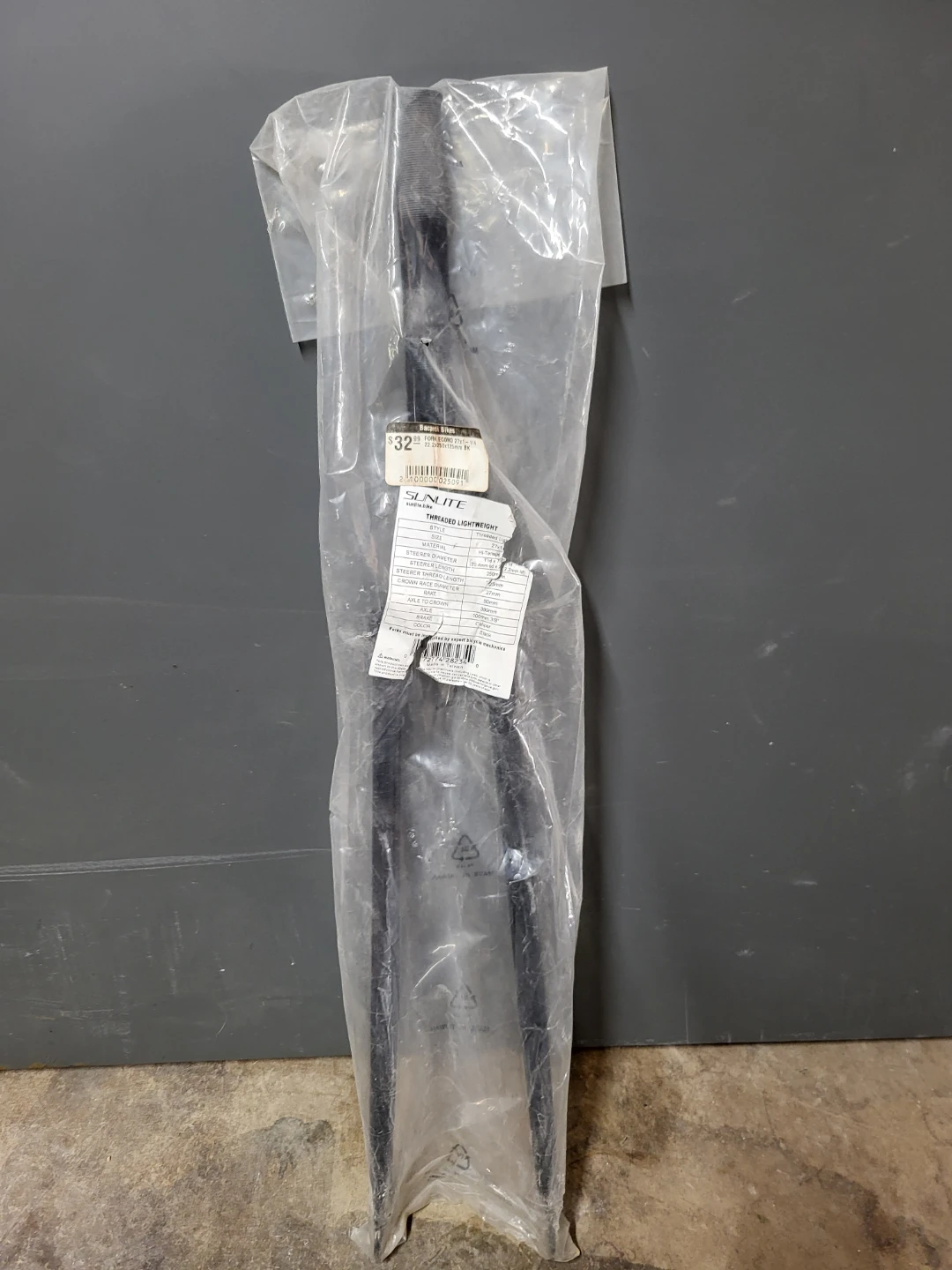 Sunlite Threaded Lightweight Bicycle Fork 27x1-1/4 - photo 2