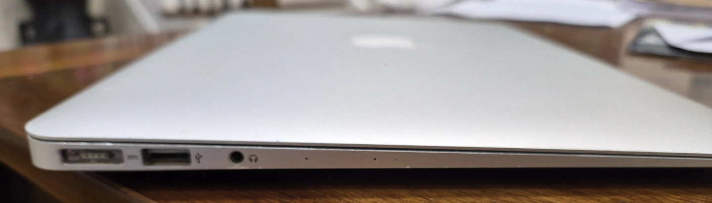Macbook Air 13 Inch Early 2015 - photo 5