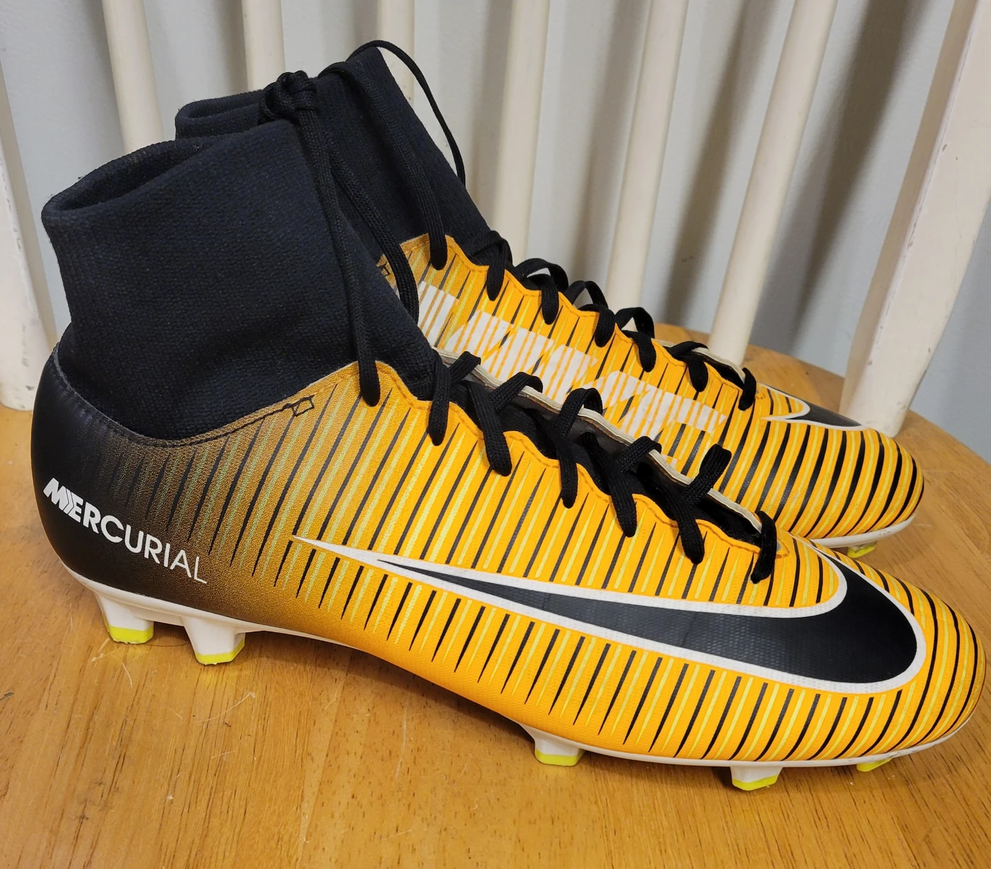 Nike Mercurial Victory VI DF FG Orange boots Cleats mens Size 8