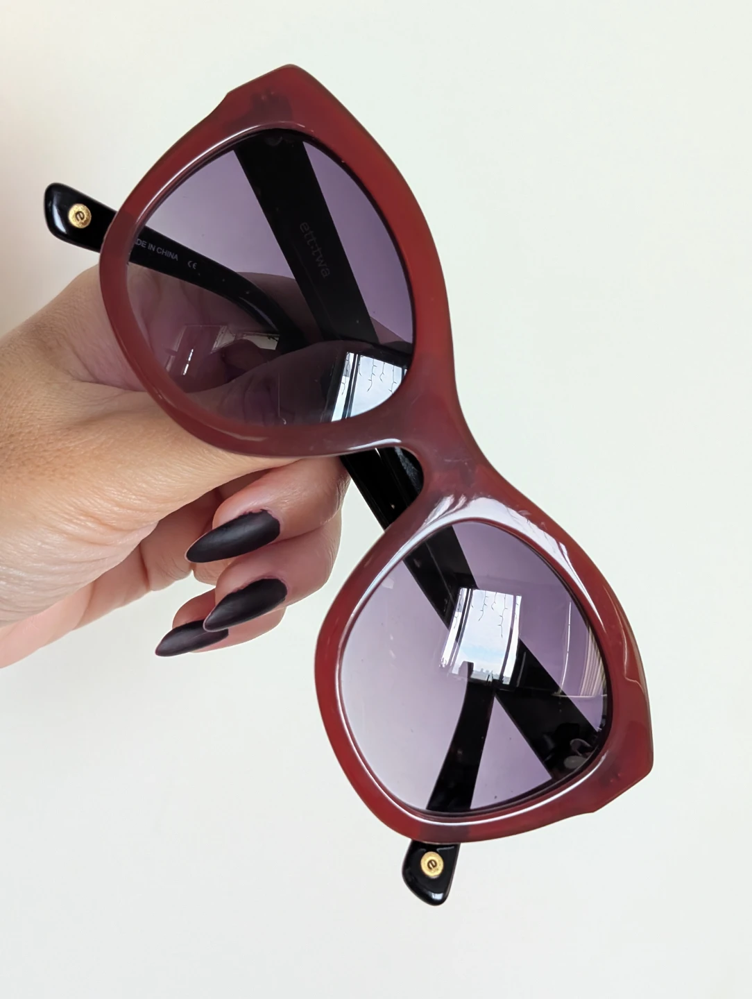 ett:twa Sunglasses in Maroon - photo 2