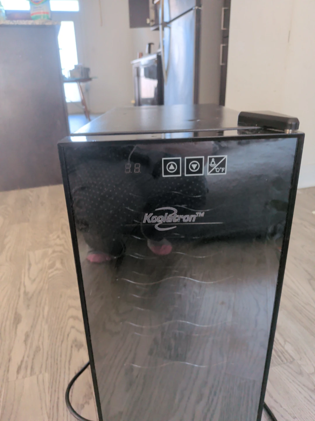 Koolatron 10-Bottle Countertop Wine Chiller