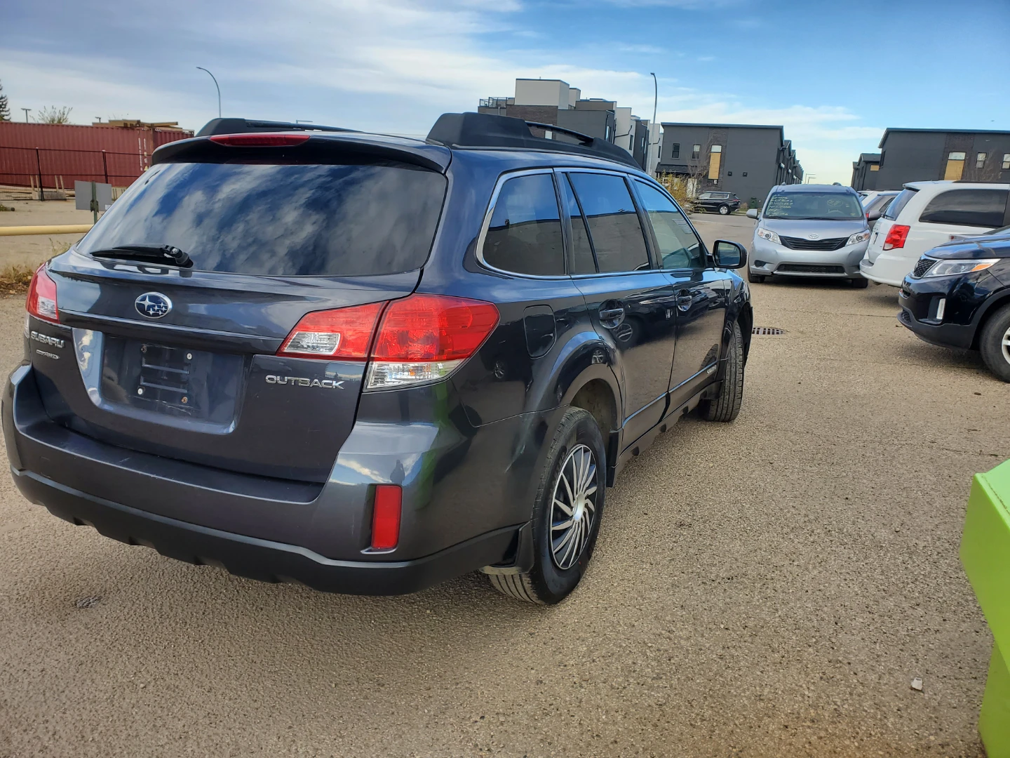 Subaru Outback Dark Grey SUV - photo 5