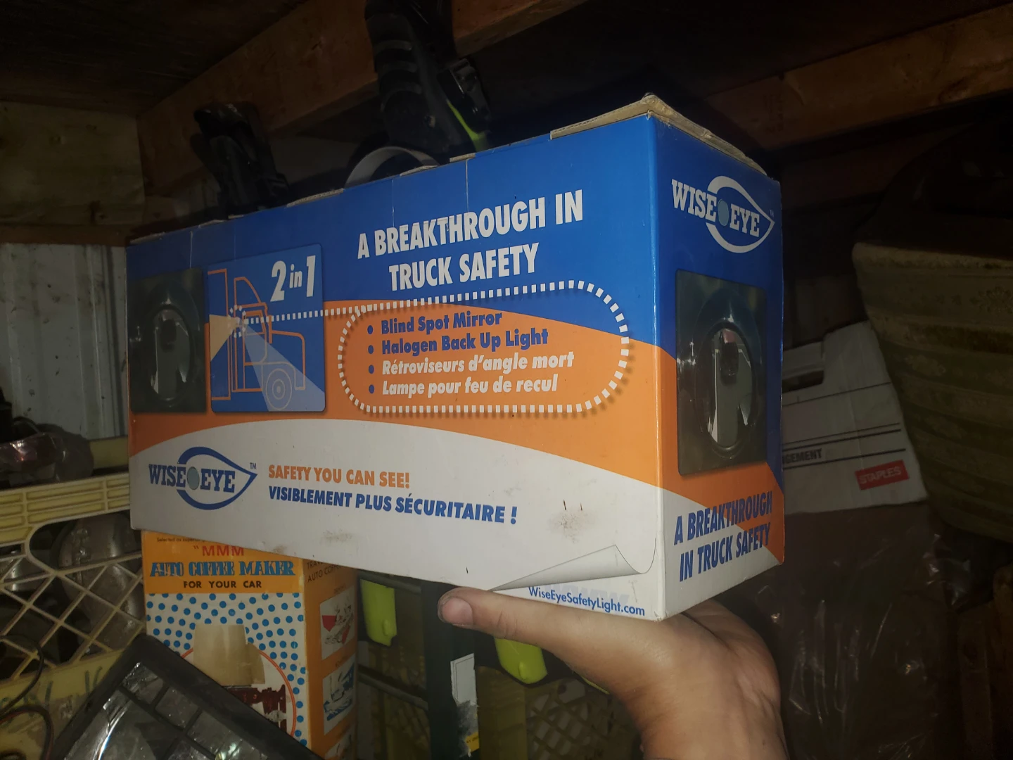 WiseEye 2-in-1 Truck Safety Light and Mirror - photo 2