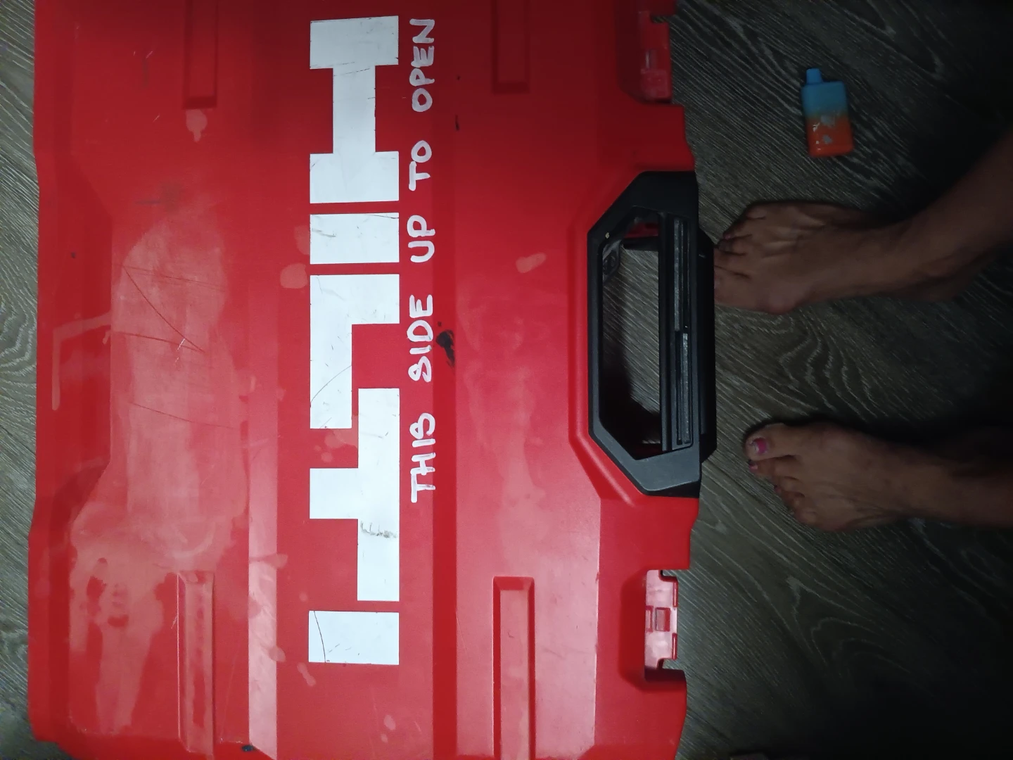 Hilti Laser Level Kit with Tripod and Charger - photo 3