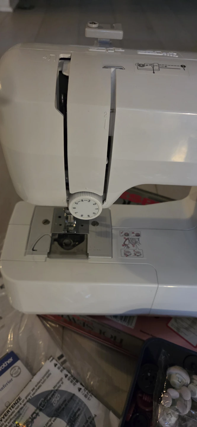 Brother LX3817 Sewing Machine - photo 3