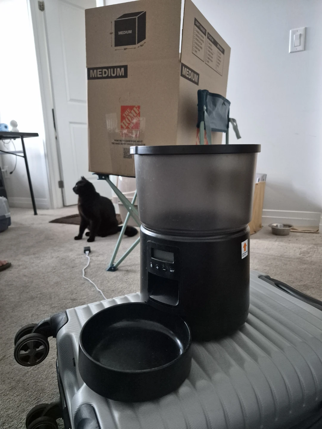 Automatic Pet Feeder - photo 2
