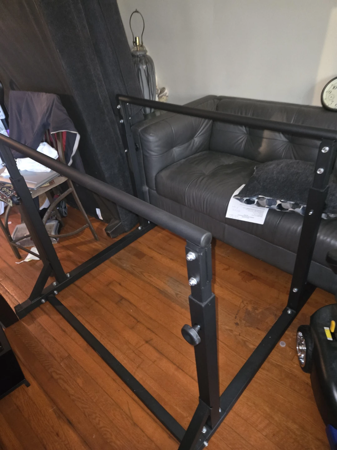 black metal freestanding dip bar / parallel bar station