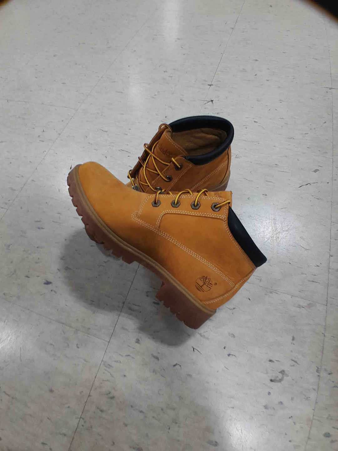 Timberland Wheat Nubuck Ankle Boots Women's Size 9.5