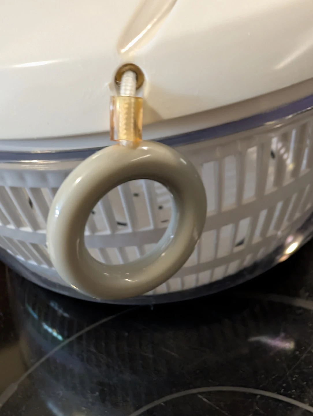 EUC - Fresco Salad Spinner - photo 2