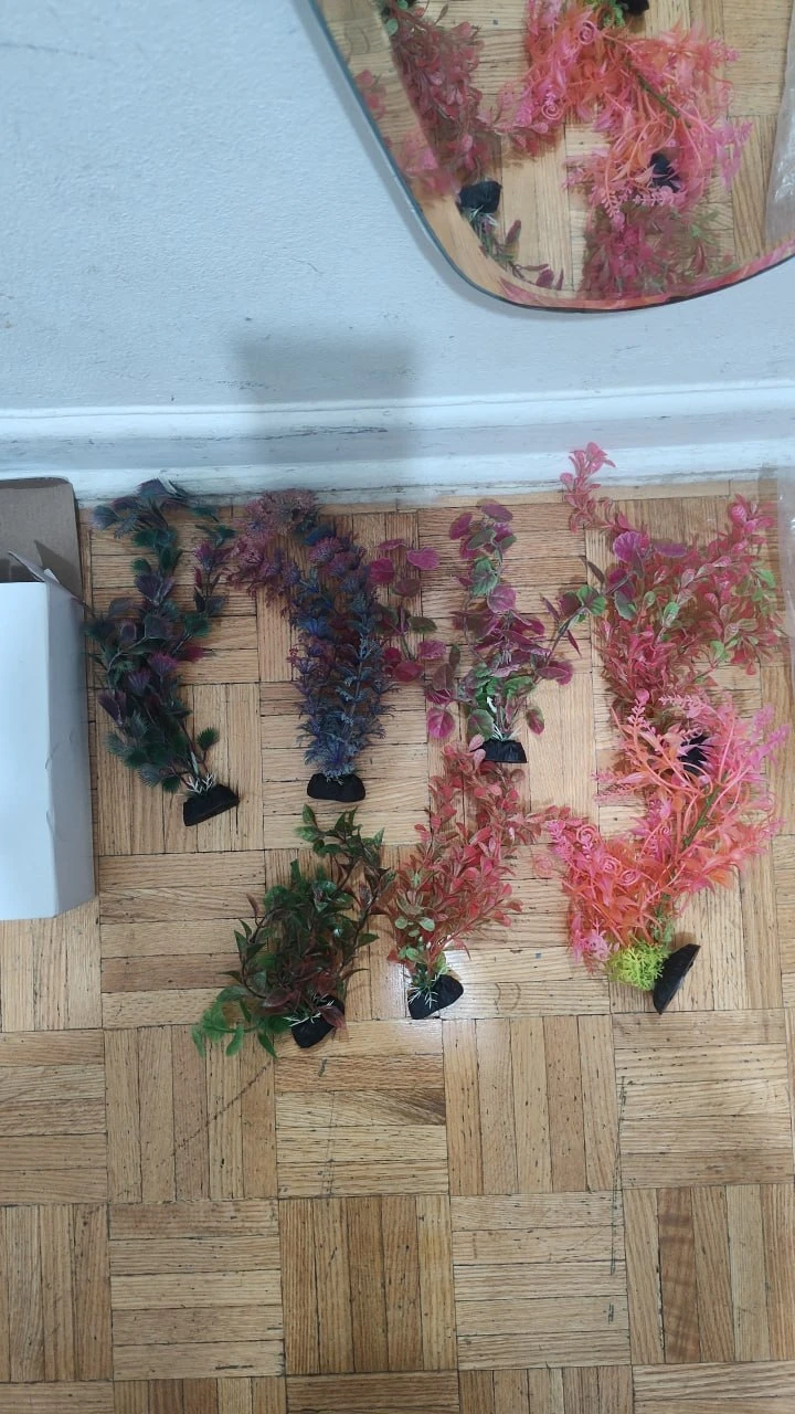 NEW Assorted artificial plants for fish tank, 7-pack - photo 2