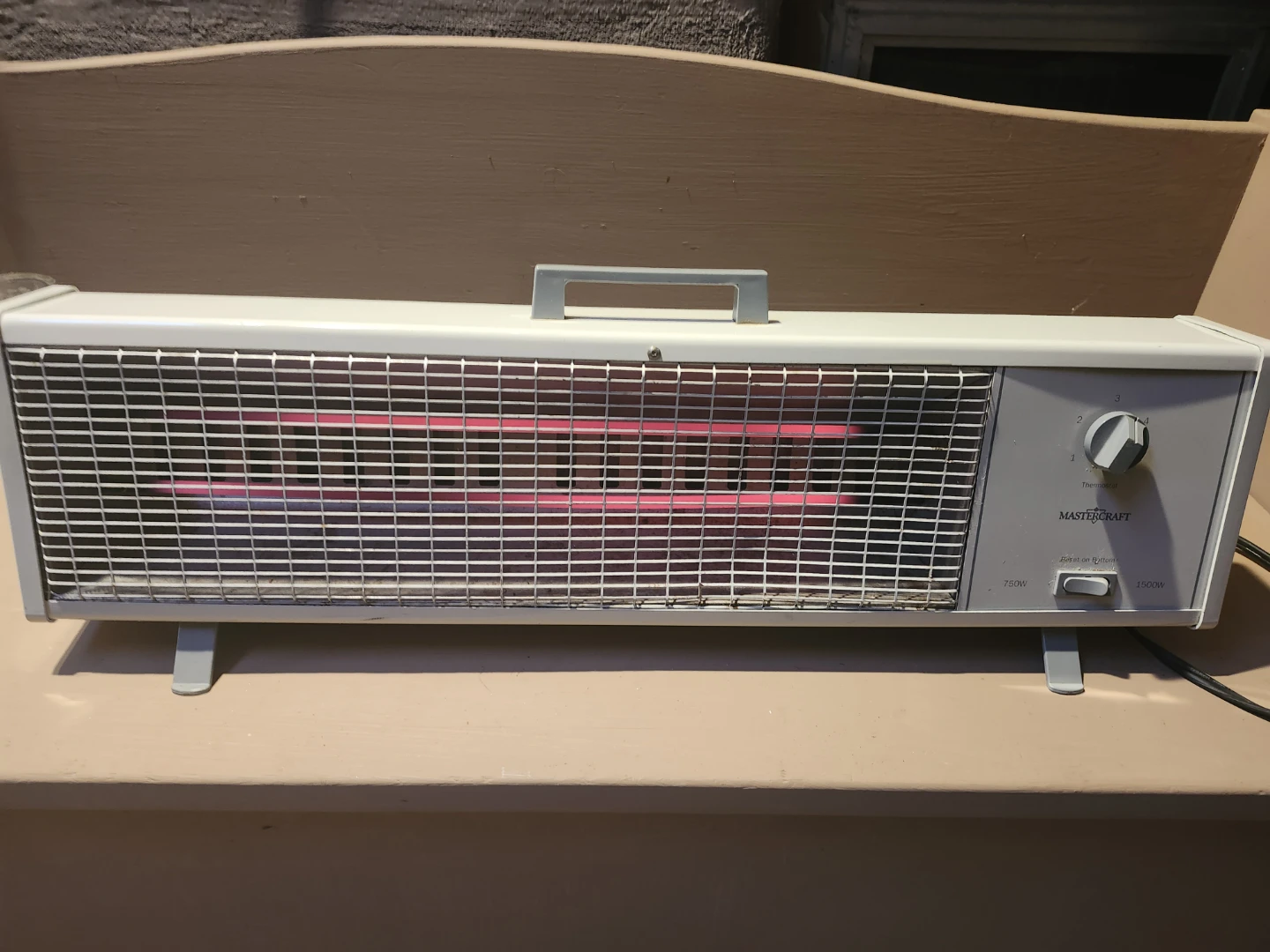 Mastercraft space heater  all metal very durable