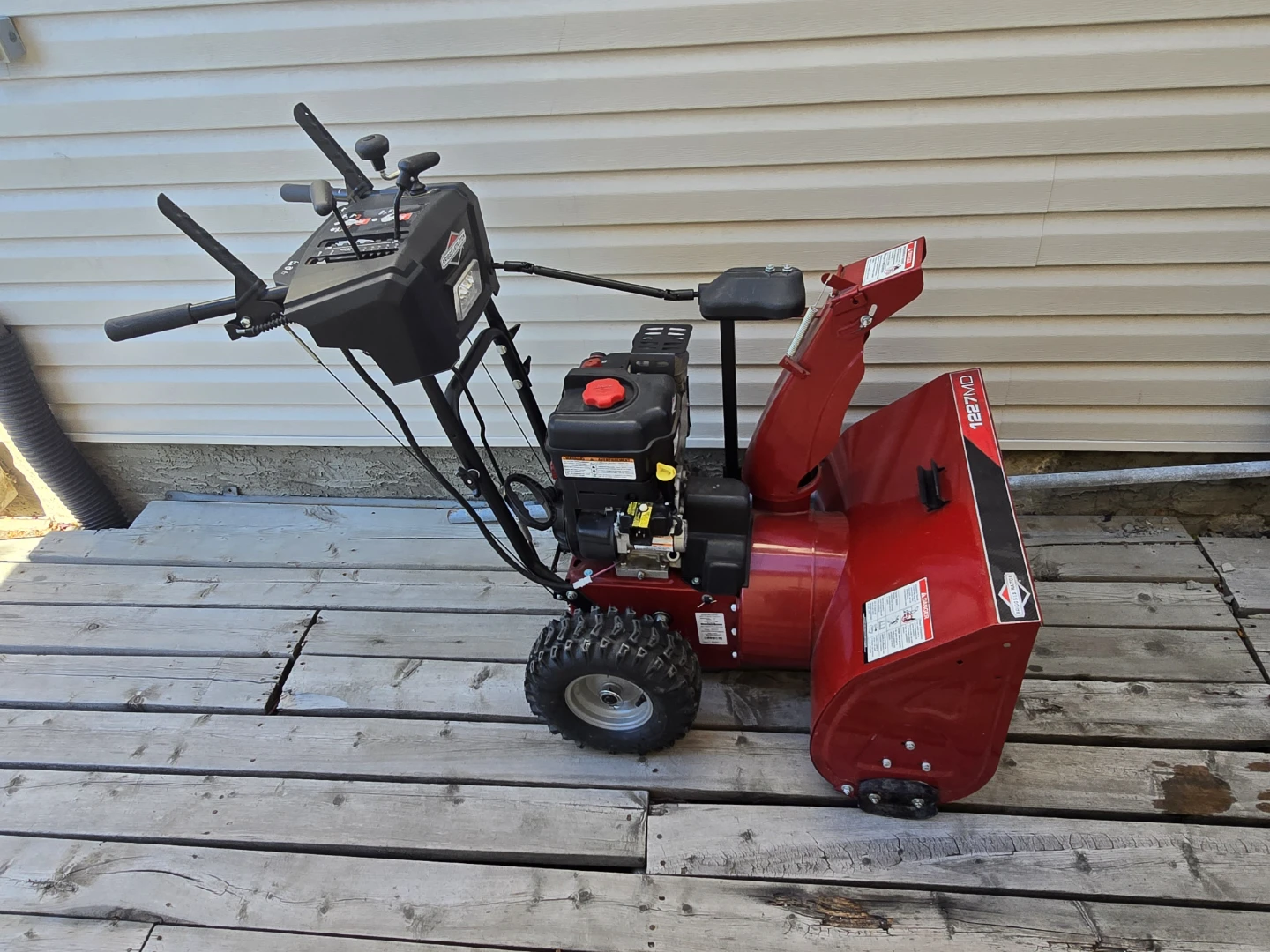 Briggs & Stratton 1227MD Snowblower