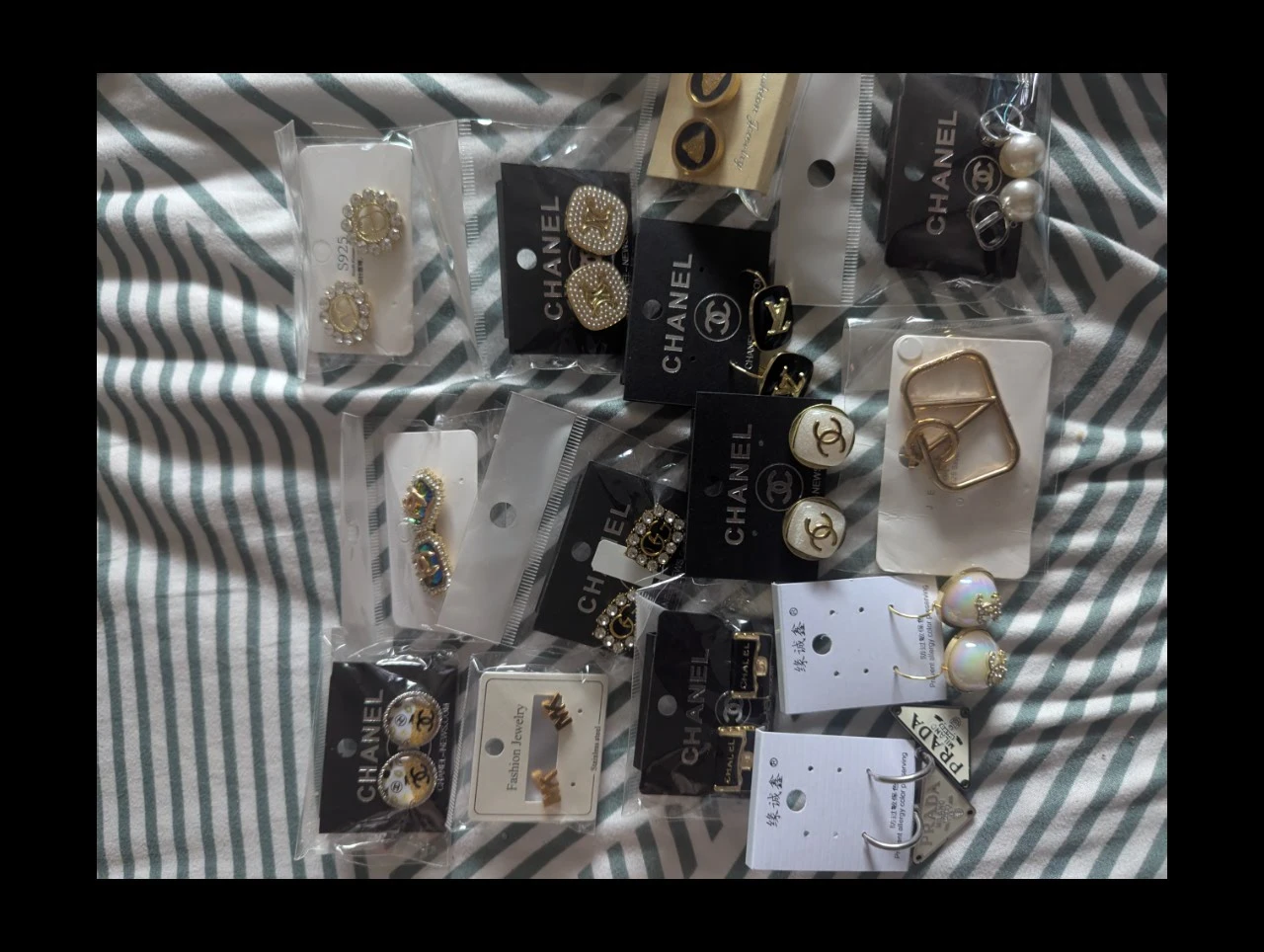 Assorted Fashion Earrings Collection - photo 3