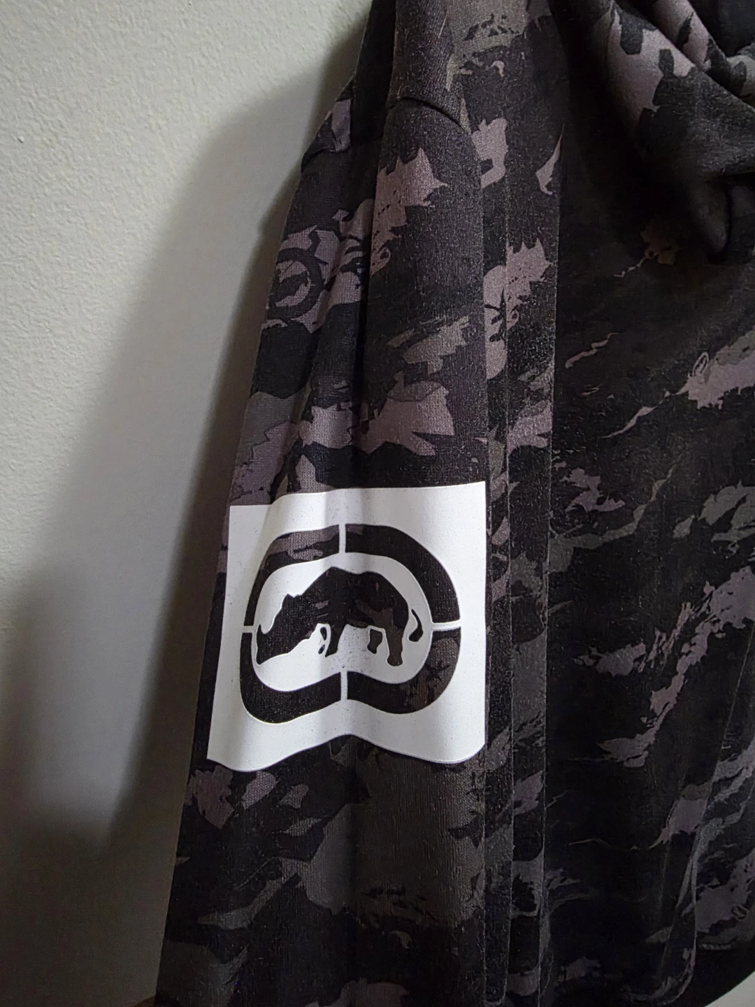 Ecko Unltd. Camo Graphic Hoodie - photo 3