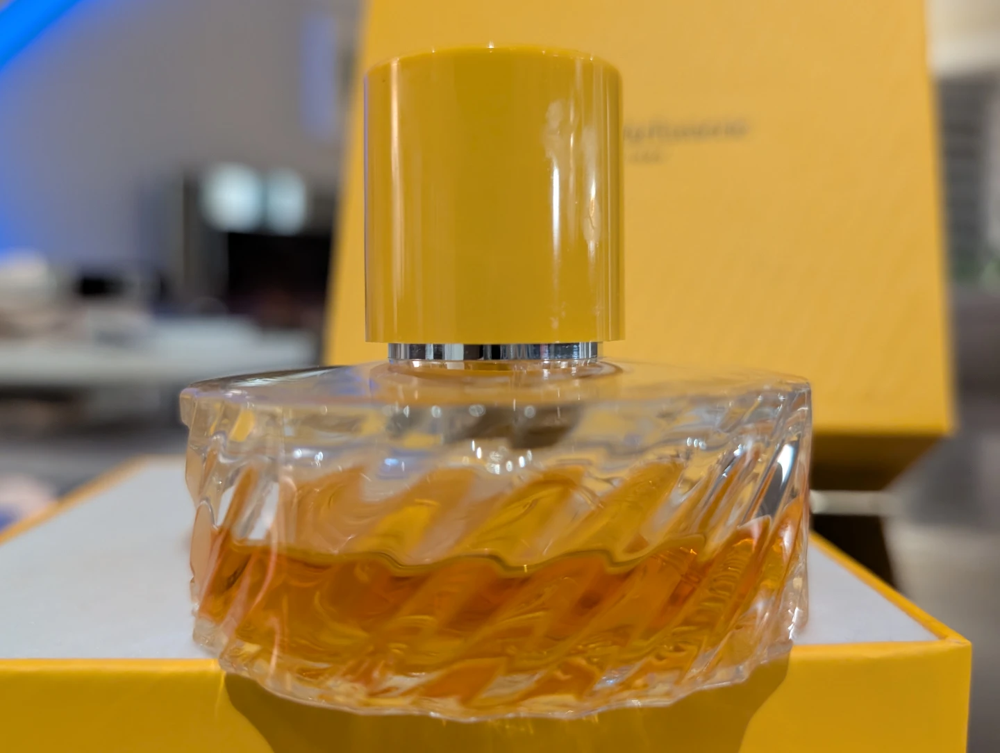 Poets of Berlin Perfume, 50 ml, half bottle left - photo 2