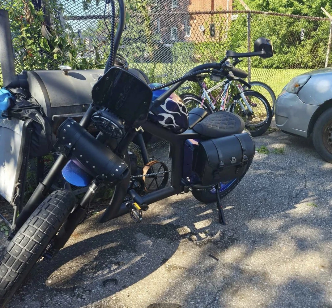 Lithium chopper ebike with accessories - photo 2