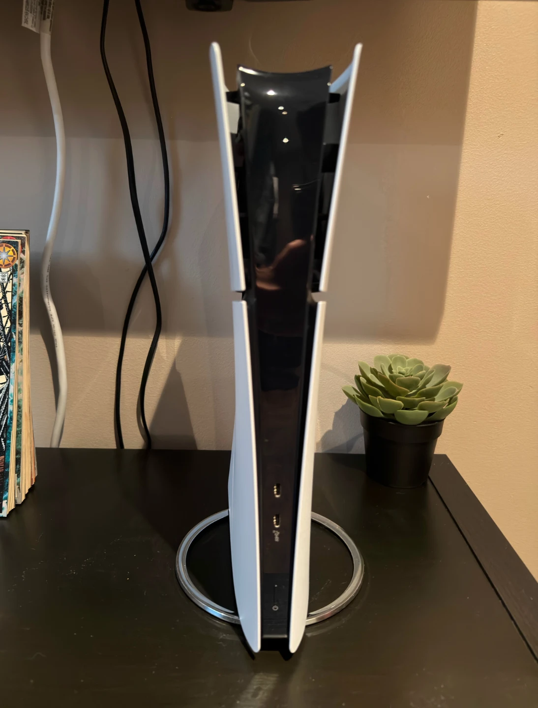 PlayStation 5 Digital Edition Slim Console 1TB. Like New! - photo 3