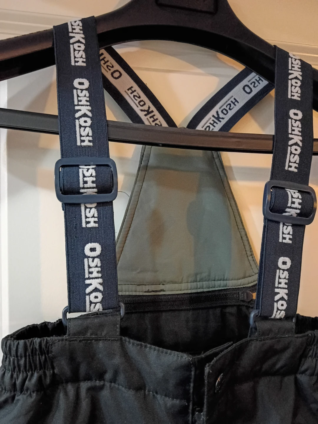 OshKosh B'gosh Black Snow Pants Size 5 - photo 2