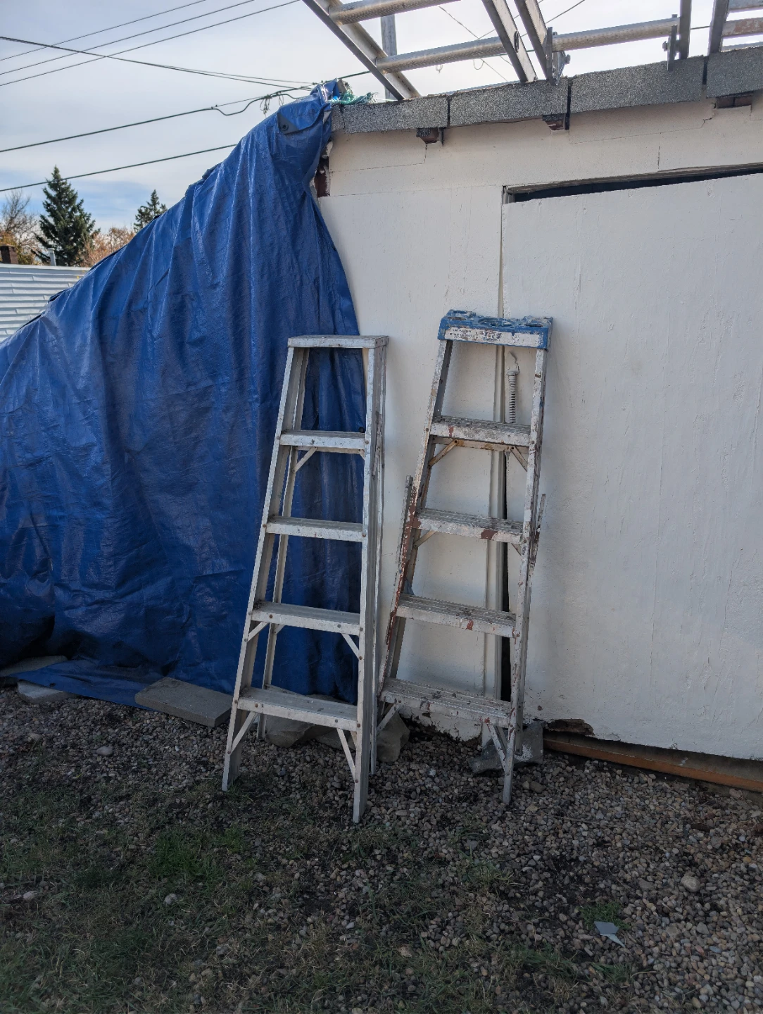 Ladders and wheel barroll - photo 2