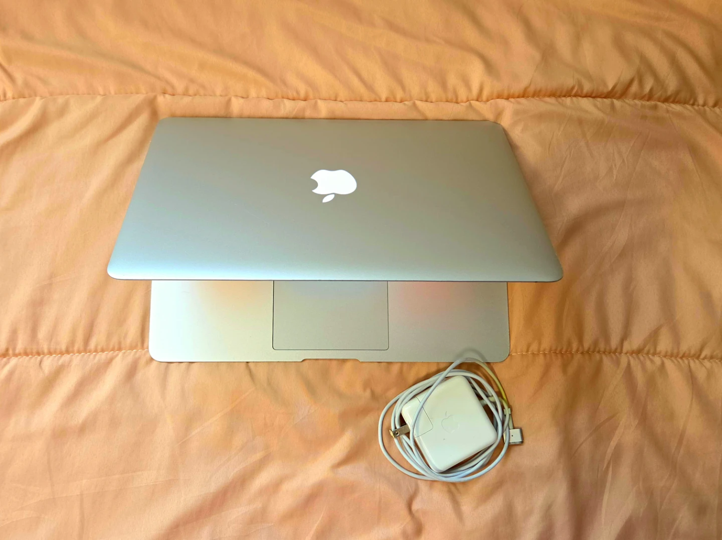 ‼️APPLE LAPTOP MacBook Air 2017 New Condition + Charger