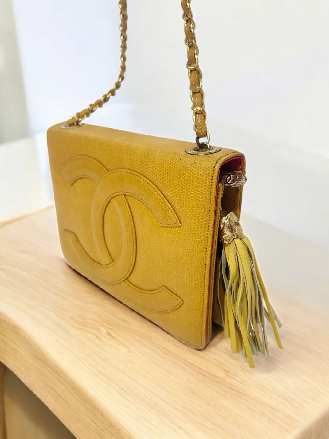 Chanel Leather Shoulder Bag - photo 3