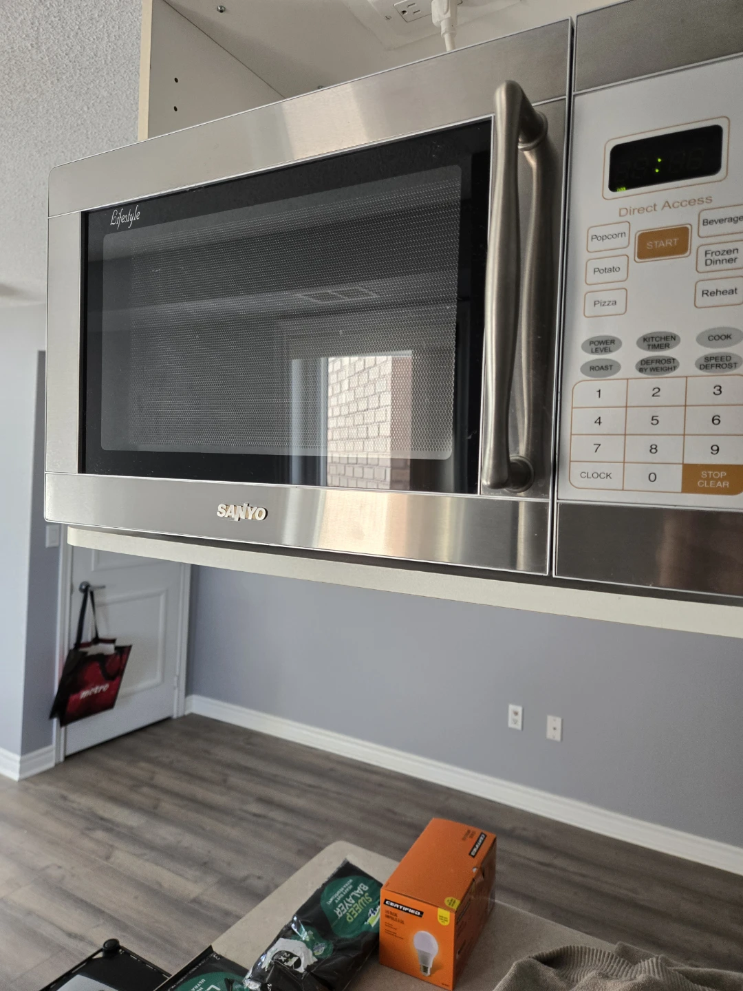 Sanyo Stainless Steel Over-the-Range Microwave