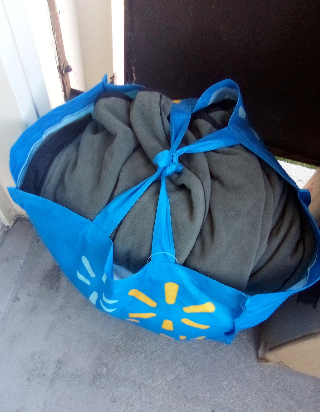 Free bag Mens clothes size L-xL