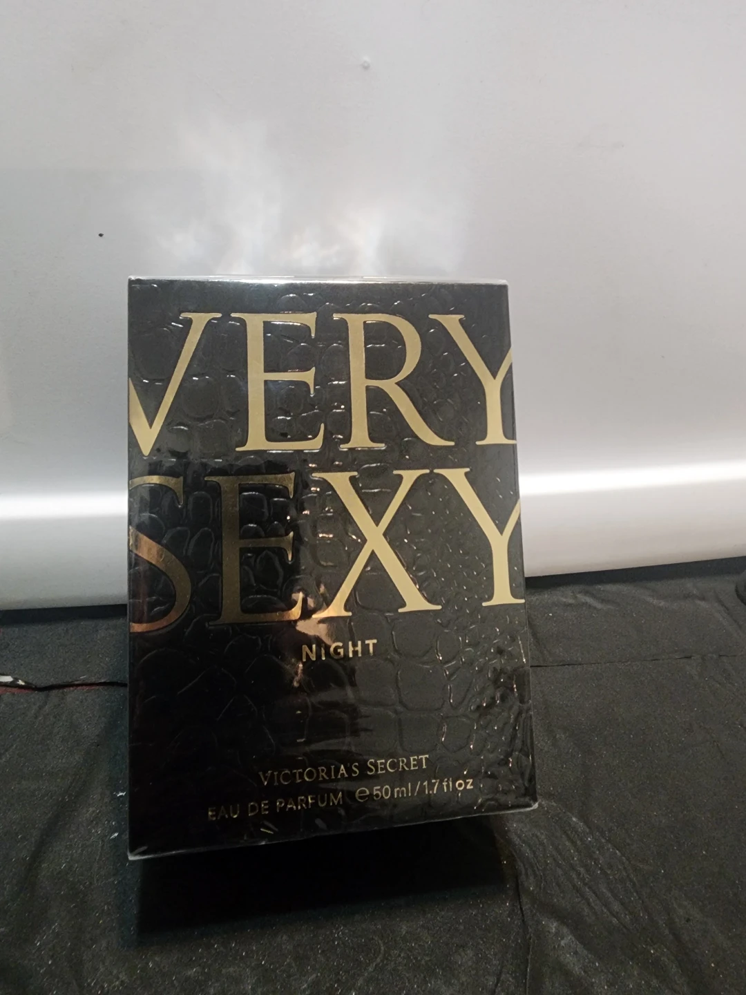 Victoria's Secret Very Sexy Night Eau de Parfum 1.7 oz