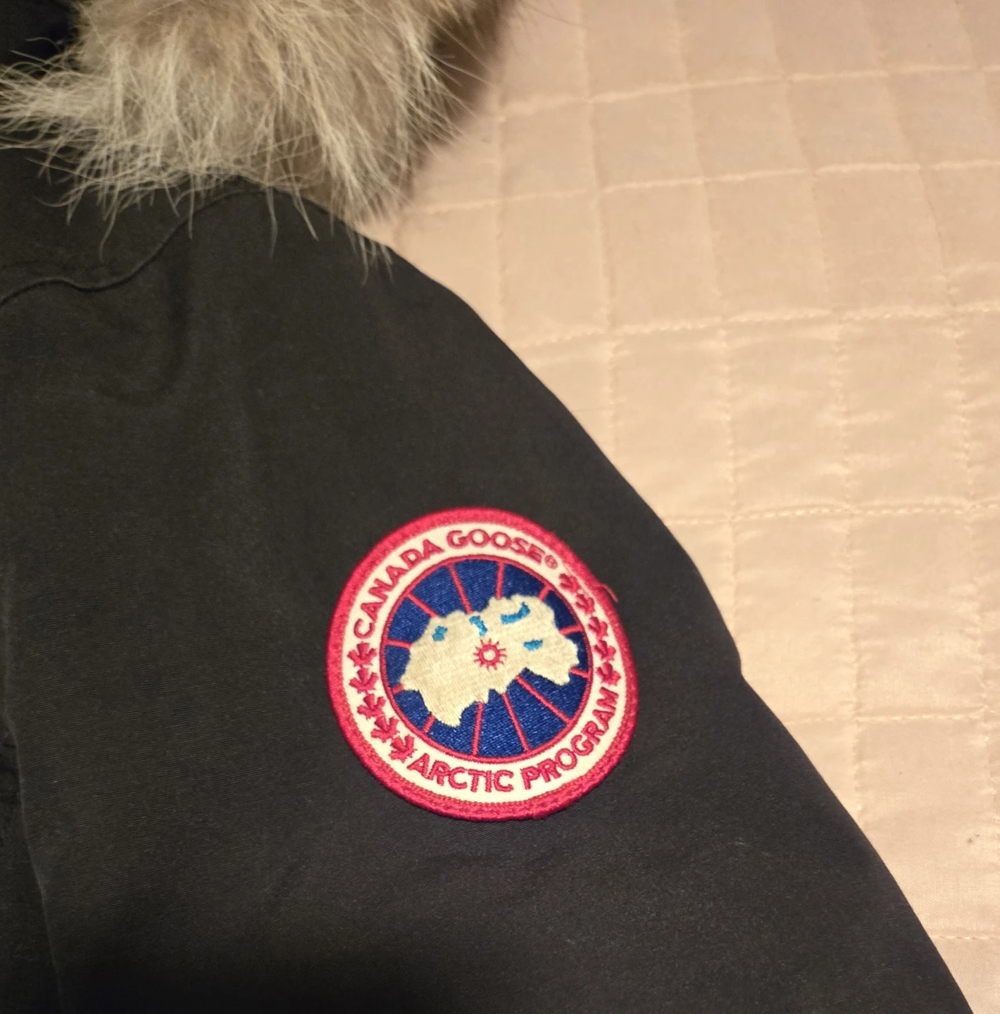 Canada Goose Black Parka - Kids Medium - photo 3
