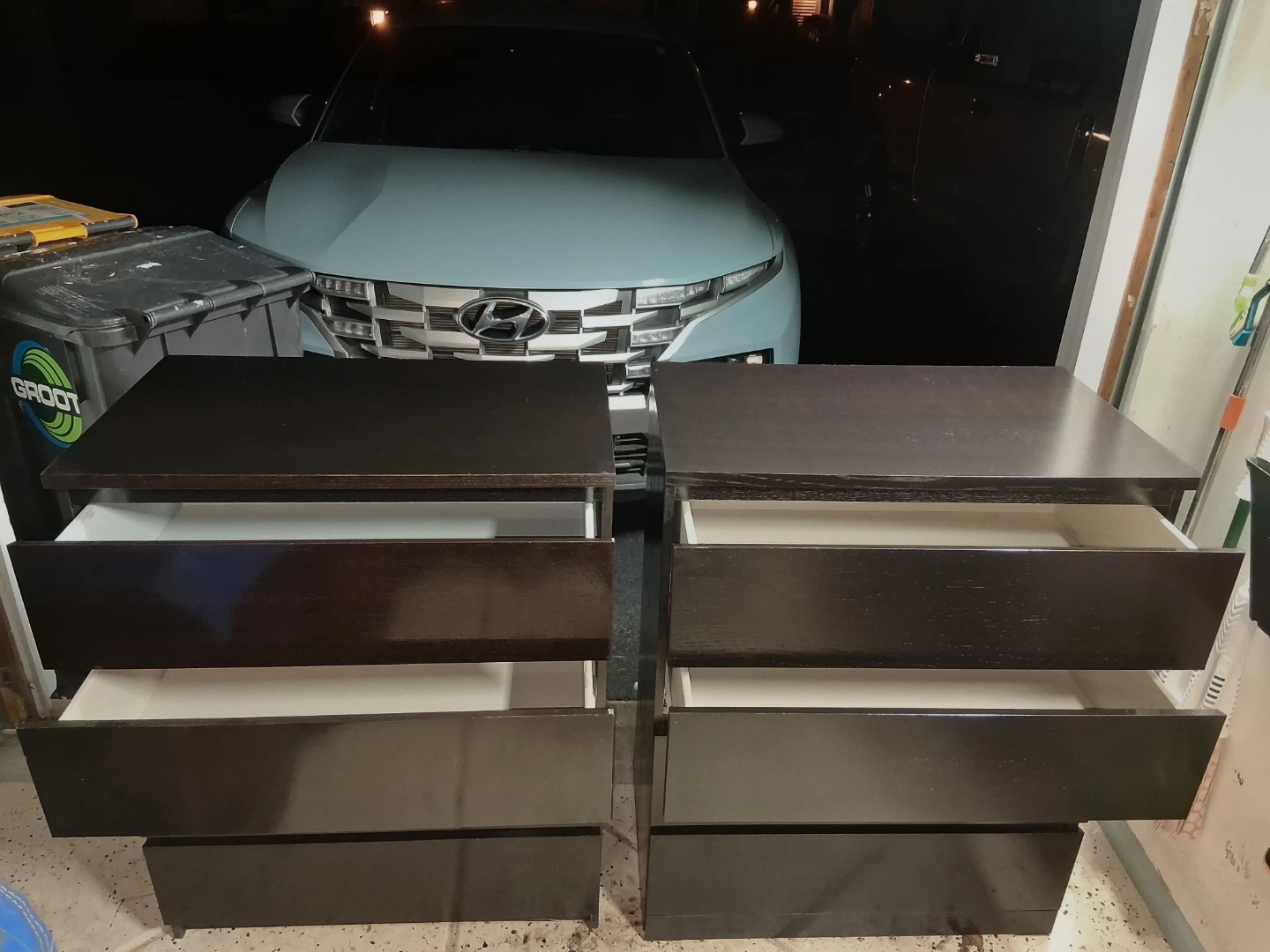 Set of Two refreshed Dark Brown Four-Drawer Dressers - photo 2