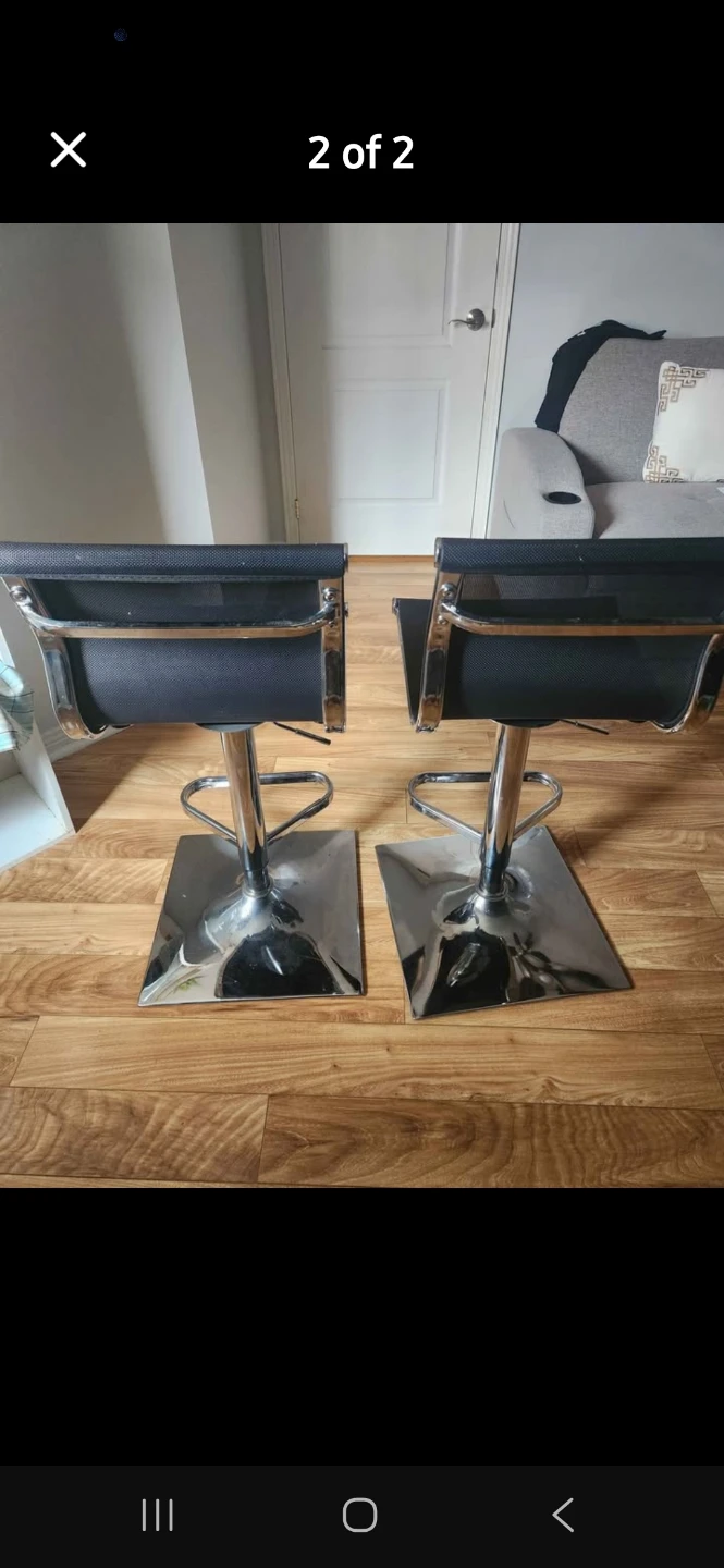 2 breakfast mesh chairs