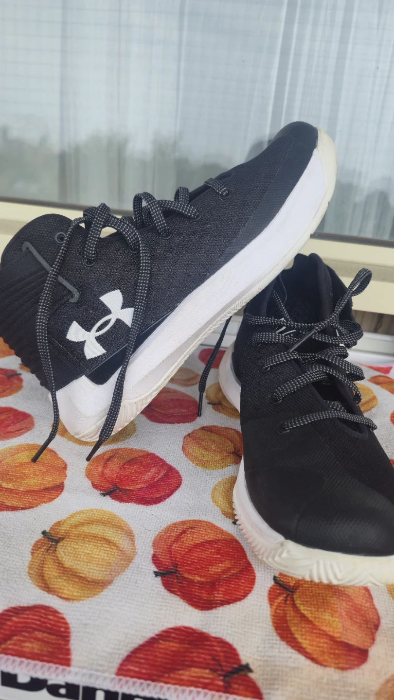 Under Armour Basketball Shoes Black - photo 2