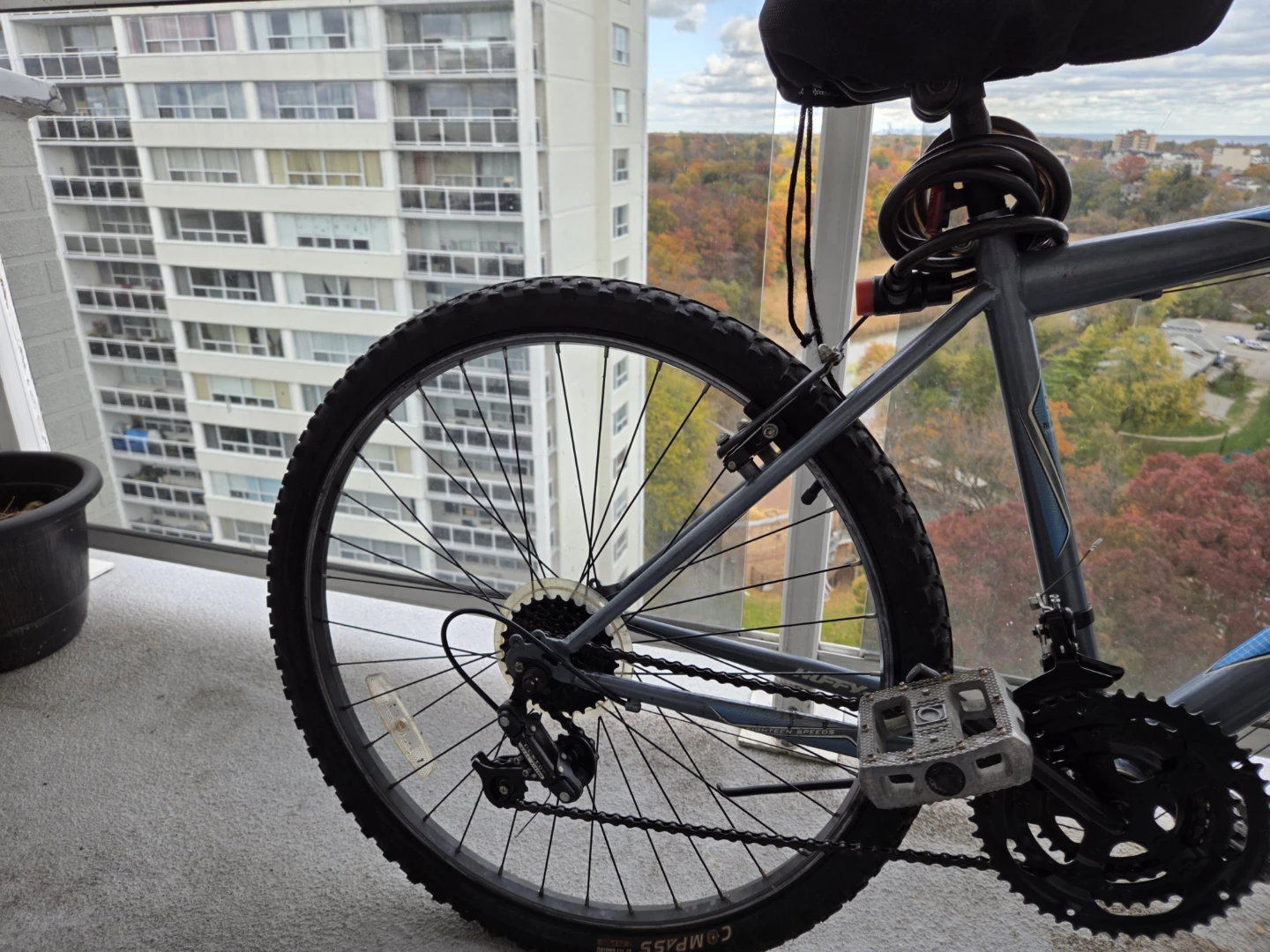 Huffy Granite Mountain Bike - photo 2