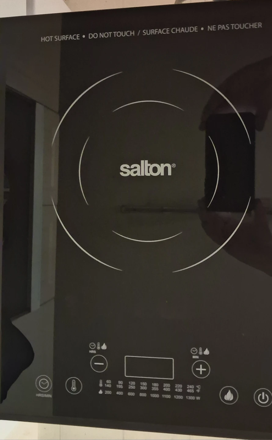Electric cooktop