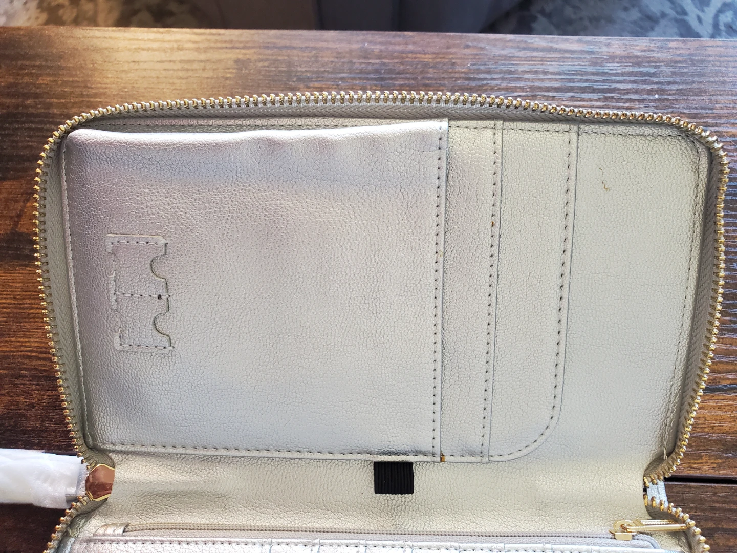 Nuoku Silver Crossbody Wallet/Passport Bag w/Strap...New - photo 4