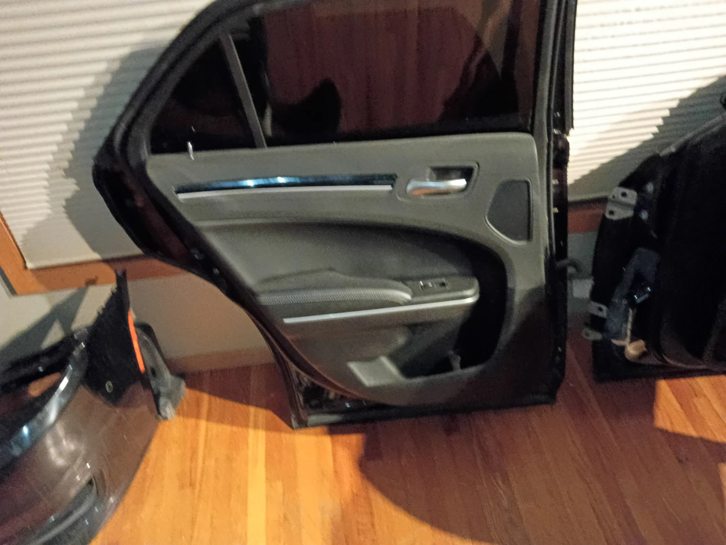 2023 Chrysler 300 4 Doors - photo 2