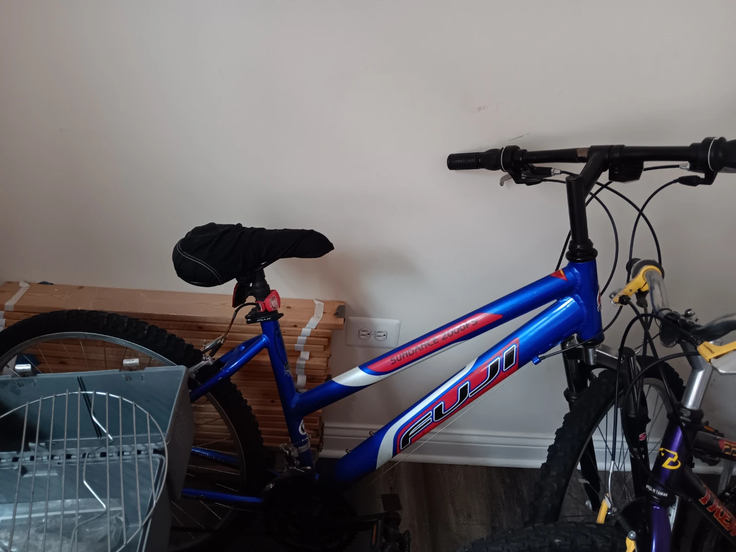 Fuji Sundance 200FS Mountain Bike - photo 2