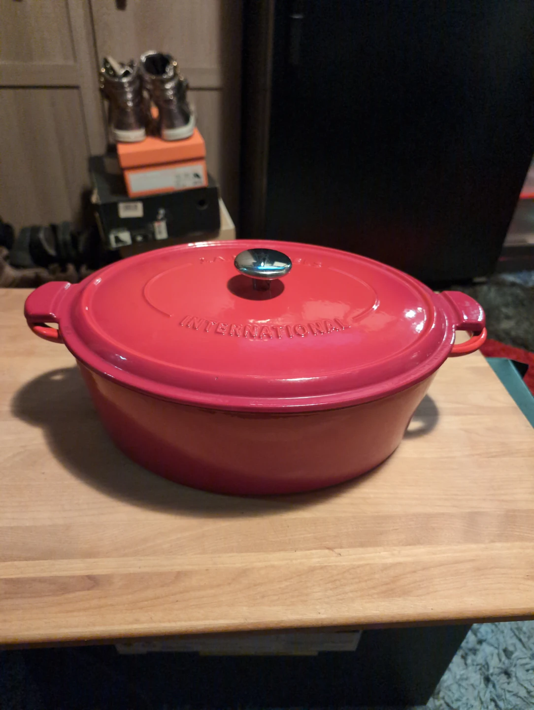 J.A. Henckels International Enamelled Cast Iron Dutch Oven