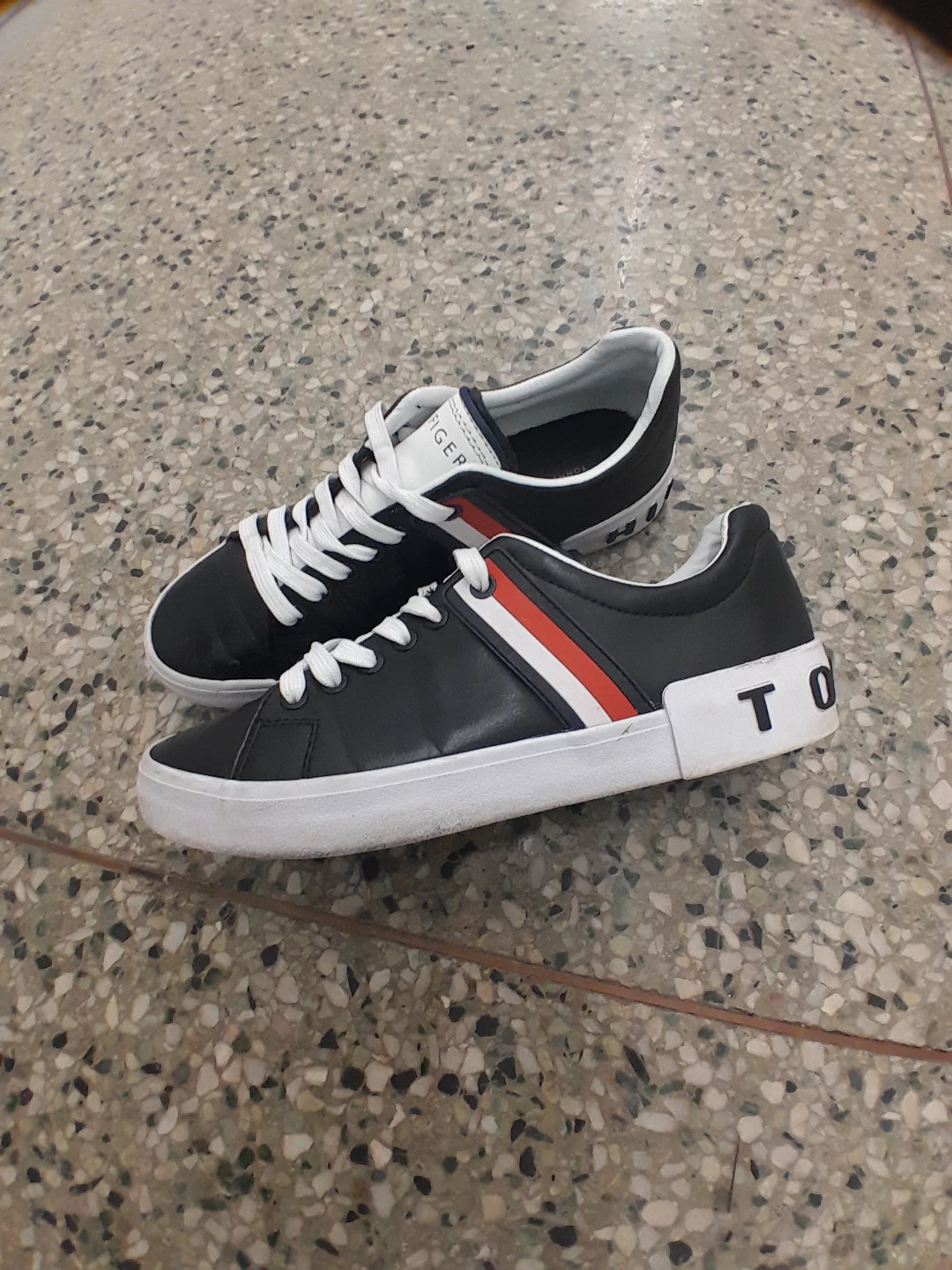 Tommy Hilfiger Black Casual Sneakers Men's Size 7 - photo 2