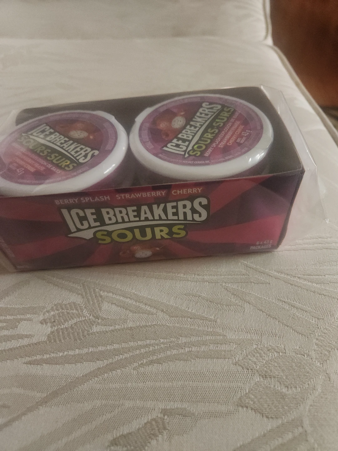 Ice Breakers Sours 6 Pack